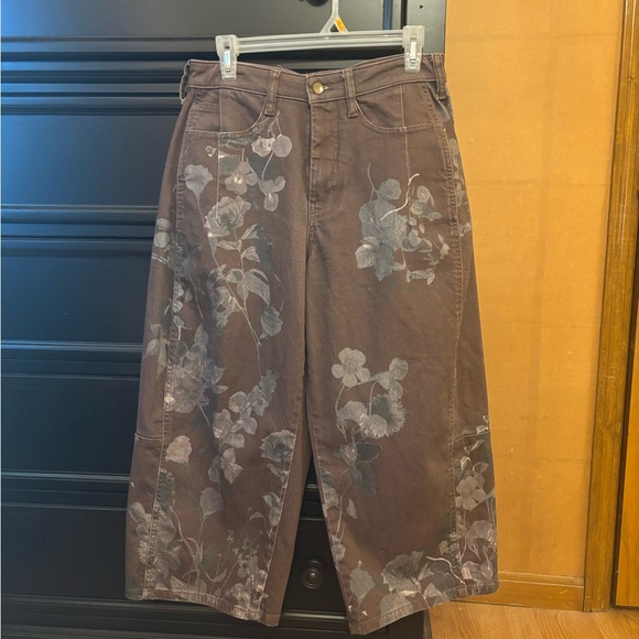 Pilcro Brown Floral Cropped Pants - Picture 3 of 6